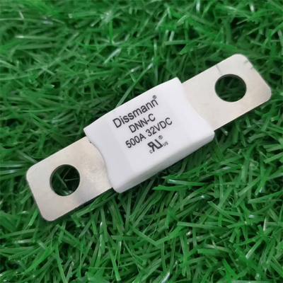 Kích thước nhỏ DC58V / 80V Cầu chì điện áp thấp Phích cắm phẳng bằng gốm