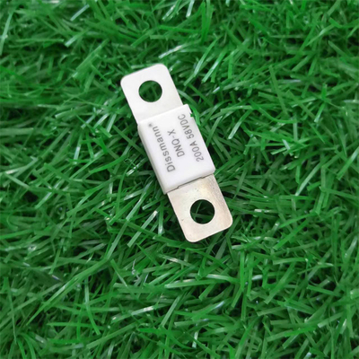 Kích thước nhỏ nhất Loại phẳng Dissmann Bolt Down Fuse 80VDC 50A cho hệ thống pin Li Ion
