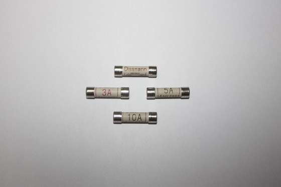 Bs1362 3a Cầu chì tiêu chuẩn Anh Chứng chỉ ASTA Vật liệu ống gốm
