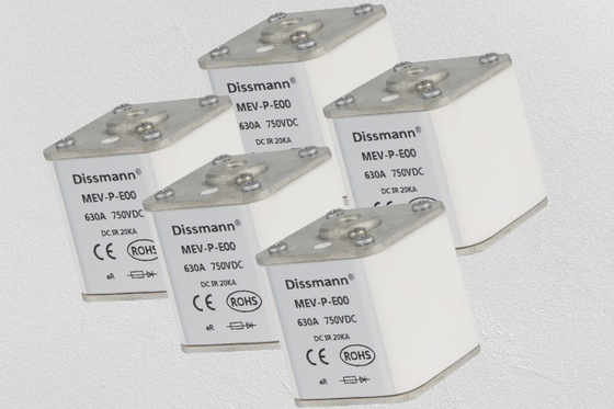 Cầu chì Dc năng lượng mặt trời màu trắng Dòng MEV Điện áp định mức 500volt