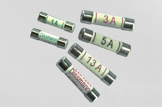 Bảo vệ quá tải BS1362 Cầu chì hộp mực 7 Amp Dòng điện định mức