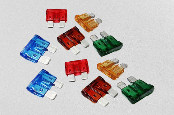 Cầu chì điện áp thấp 32VDC, Cầu chì lưỡi cắt nhỏ 40 Amp Tiêu chuẩn ISO8820